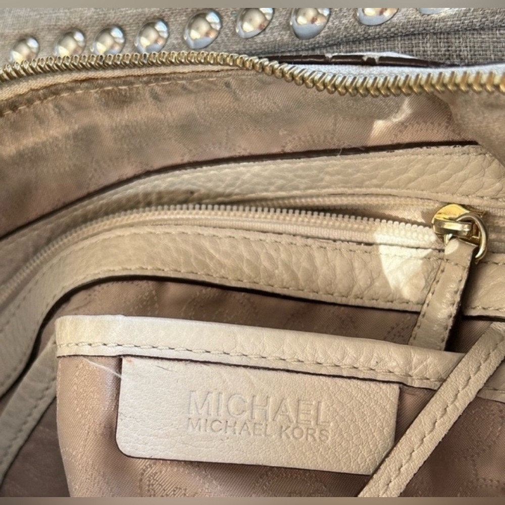 Michaels Kors Cream Pebbled Leather Hobo Slouch Satchel Tassel Purse Bag - Picture 12 of 16